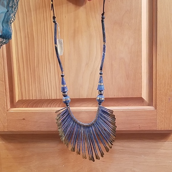 Boho Blue & gold tipped drop necklace GUC NWT - Picture 8 of 8
